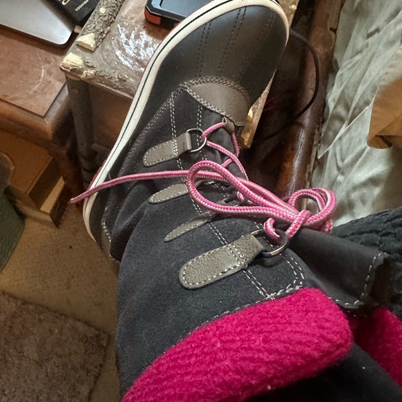 Size 7 Ladies leather winter boots - Picture 10 of 10